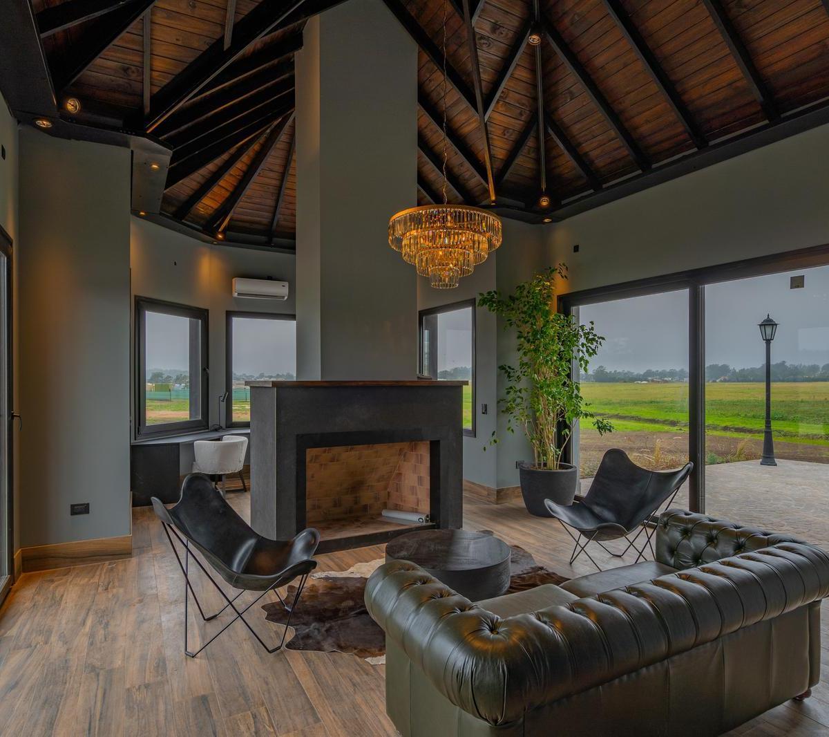 Lote en el excelente barrio privado Casonas del Haras.