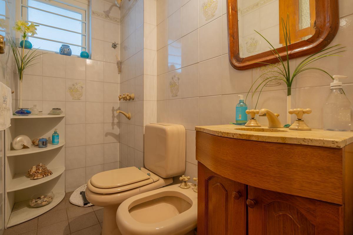 Importante Residencia en Esquina del Exclusivo Barrio Los Troncos. Tour Virtual. 4