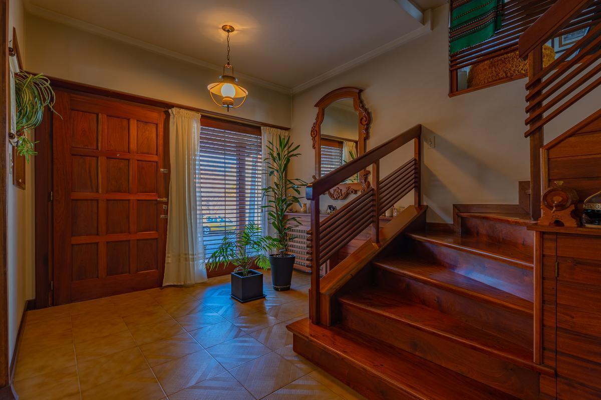 Chalet en El Barrio San Carlos. 2