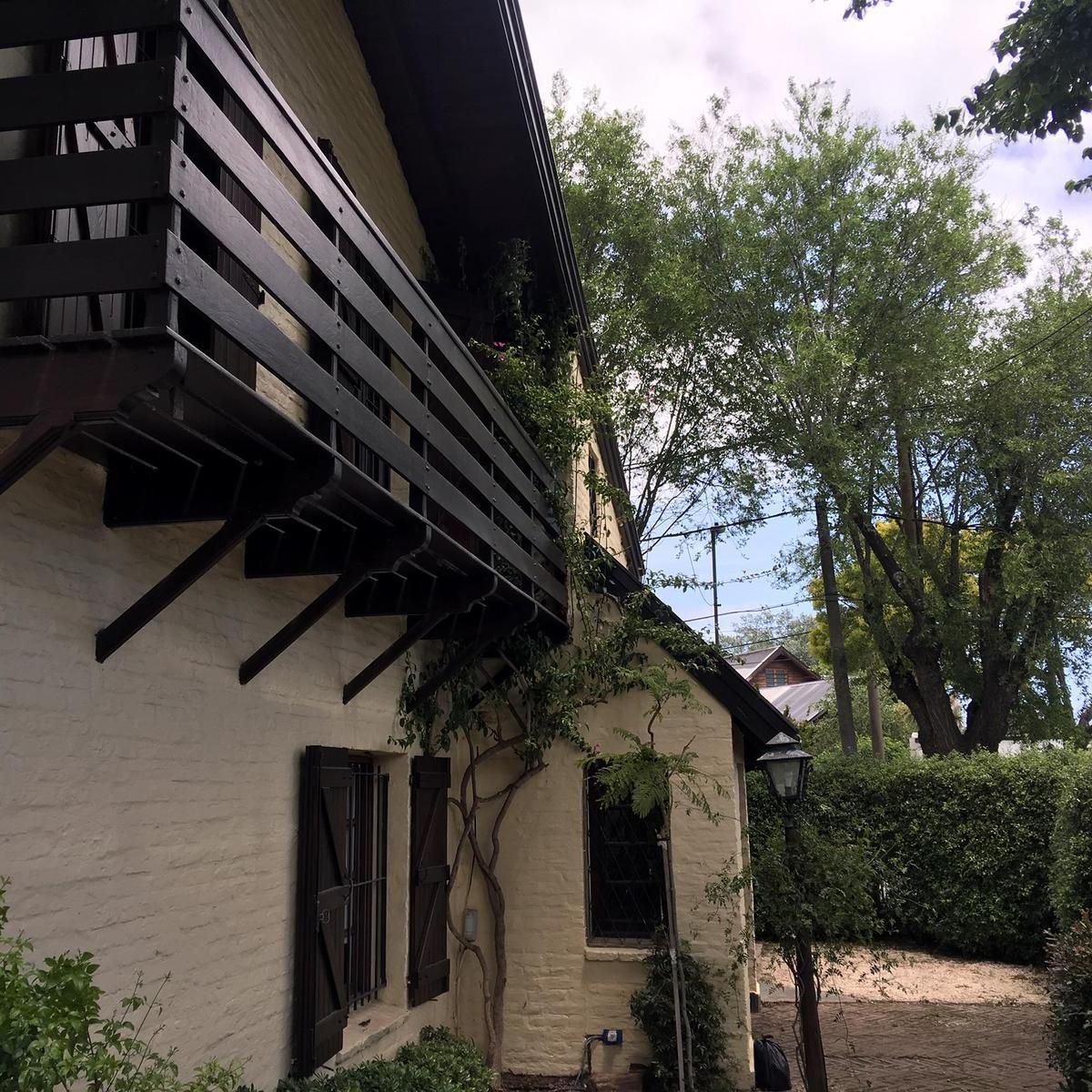 Chalet en Esquina del Barrio Jardín Bosque Alegre. 2