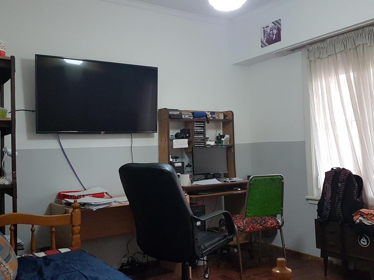 Casa a m de Av Libertad, en Block con Dos Unidades Más Para Renta. 3