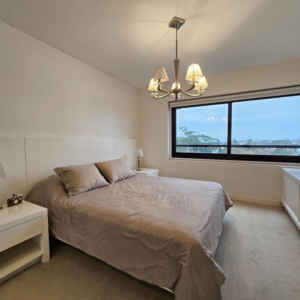 Semipiso de Categoría, con Vista Al Mar y Al Golf de Playa Grande. 1