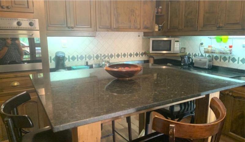 Excelente casa de campo sobre importante lote en la localidad de Balcarce