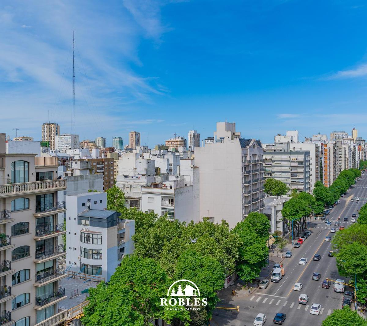Departamento tres ambientes sobre Av. Colon