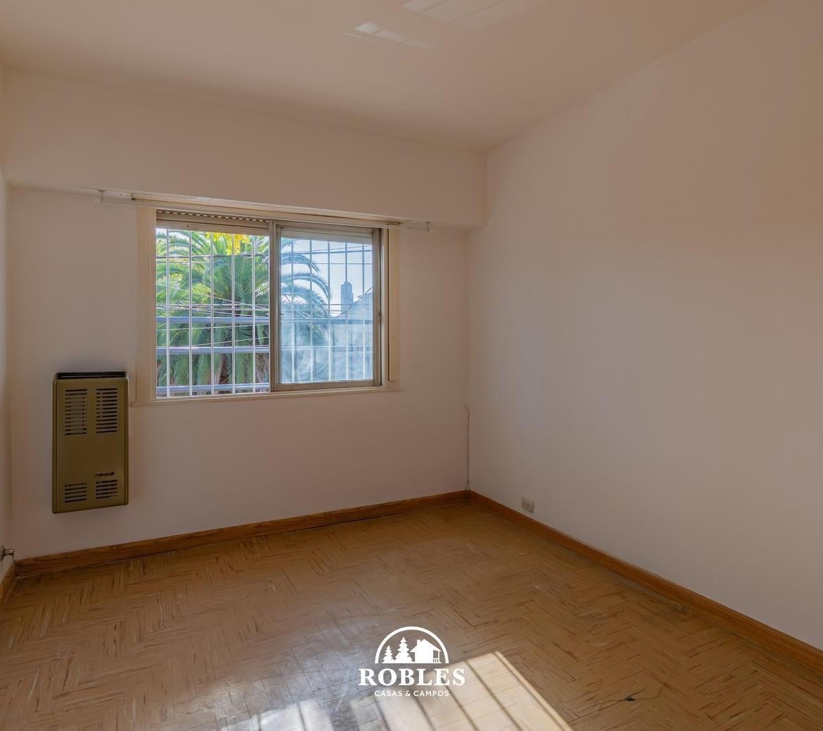 Foto de Local comercial con vivienda sobre Av. Jara, imagen 5