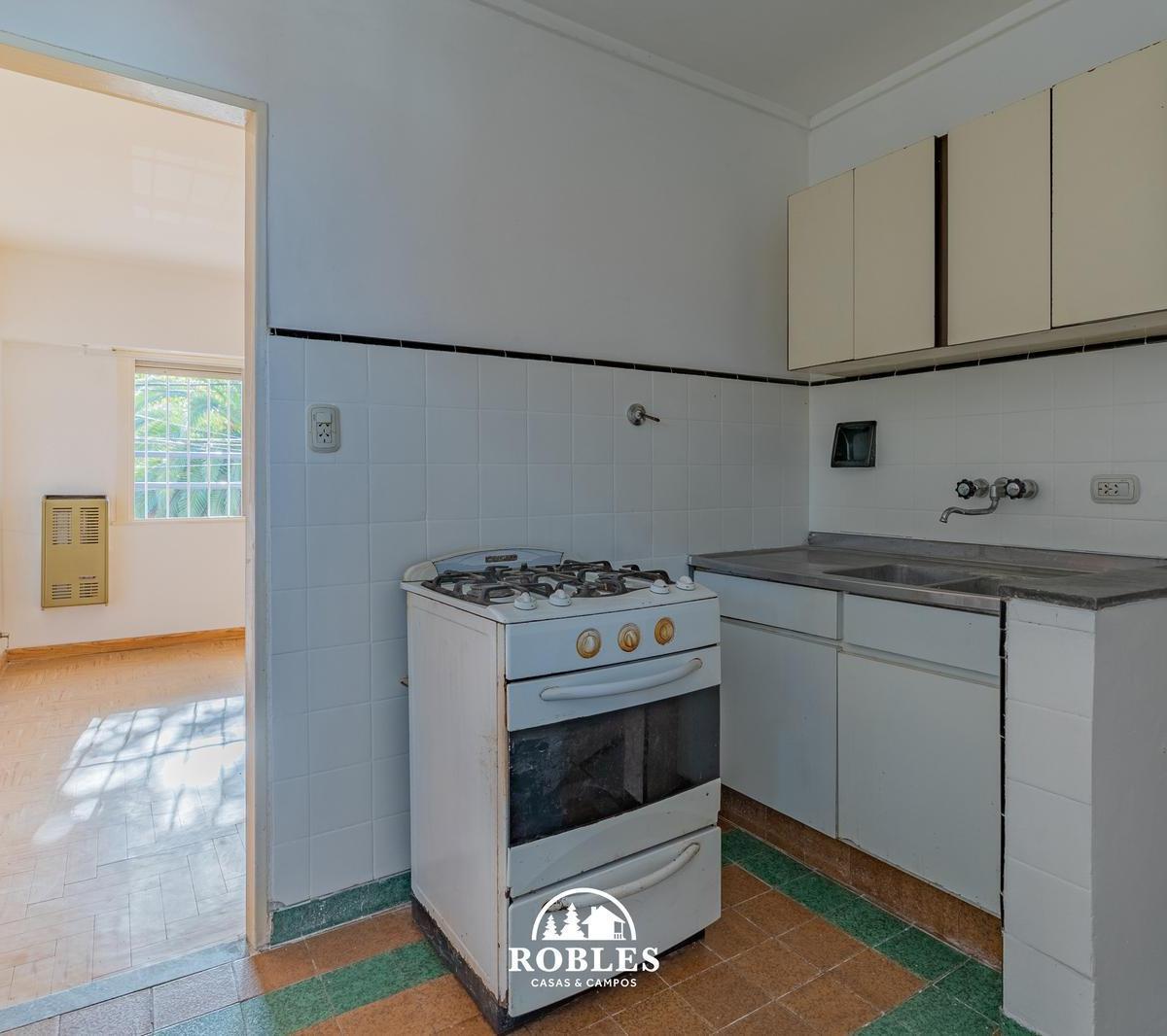 Foto de Local comercial con vivienda sobre Av. Jara, imagen 3