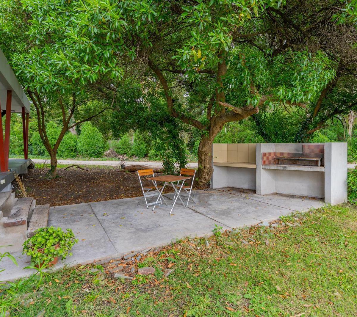 Casa Estilo Moderno en El Barrio Cardon Miramar Links 5