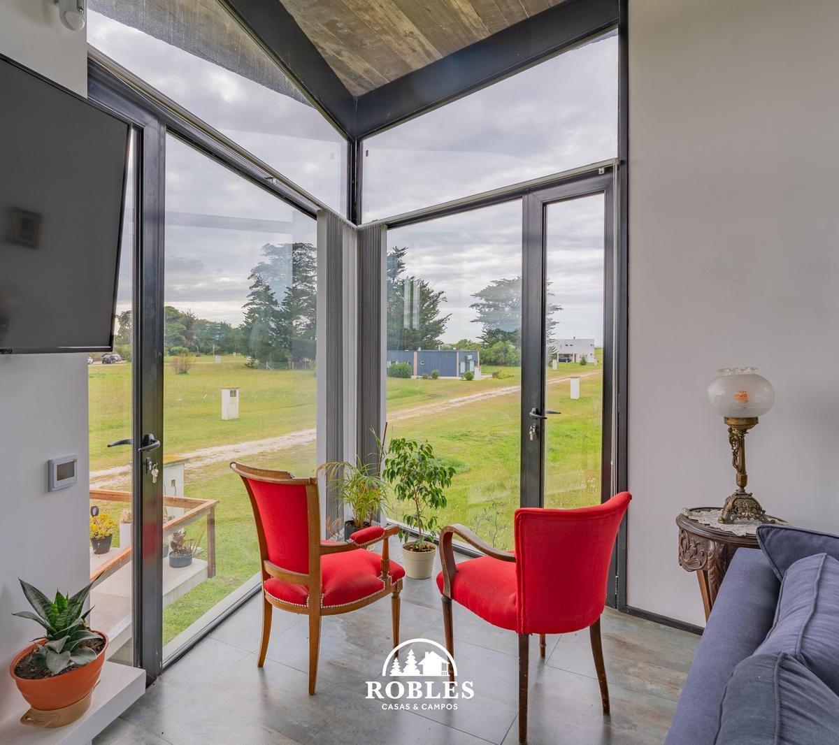Casa Estilo Moderno en El Barrio Cardon Miramar Links 1