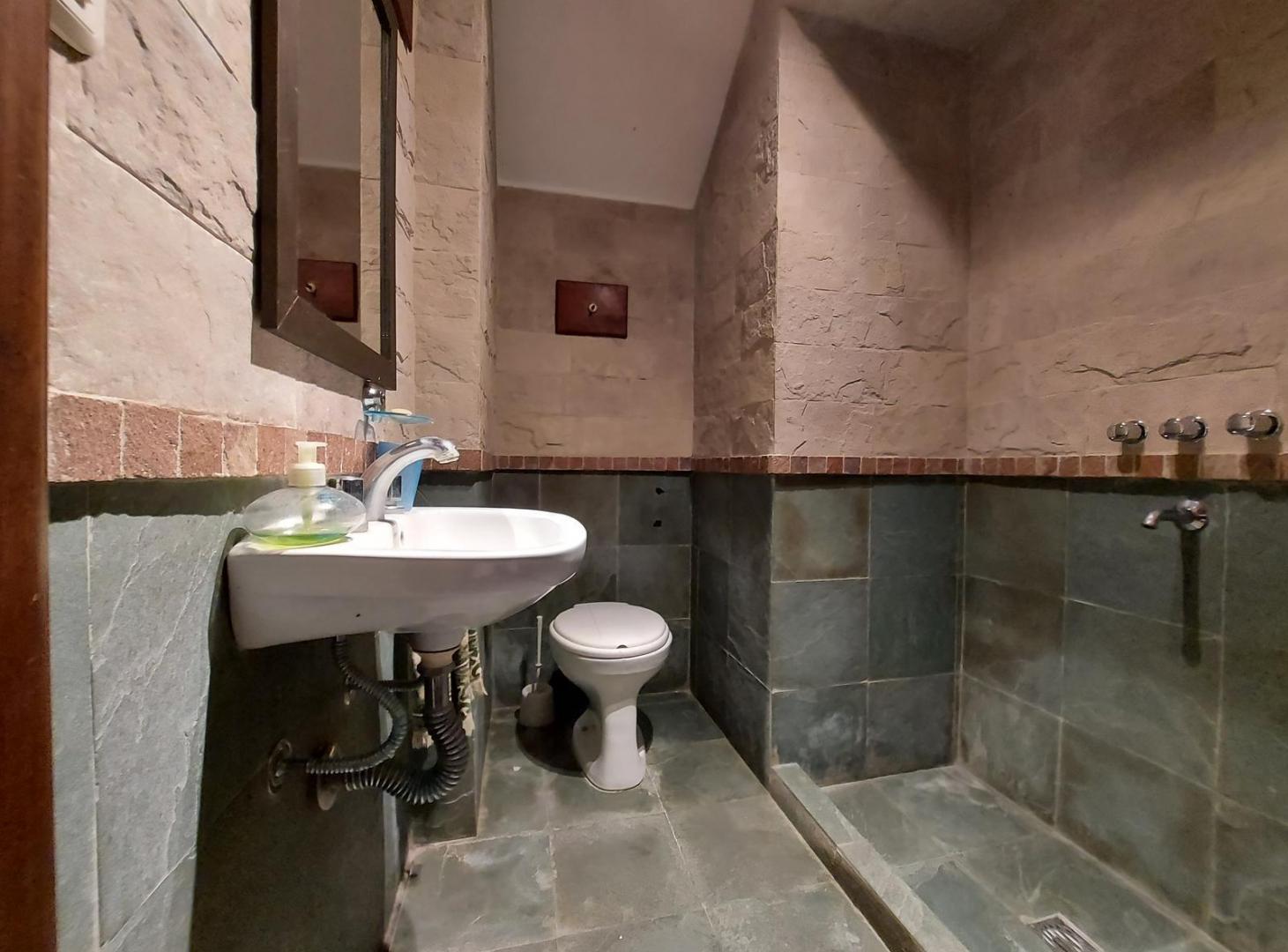 Foto de Chalet ideal para desarrollo de propiedad horizontal, en el entorno del, imagen 2