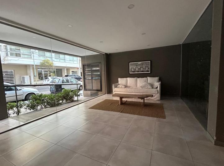 Departamento en excelente ubicación, a metros de Plaza Mitre 5