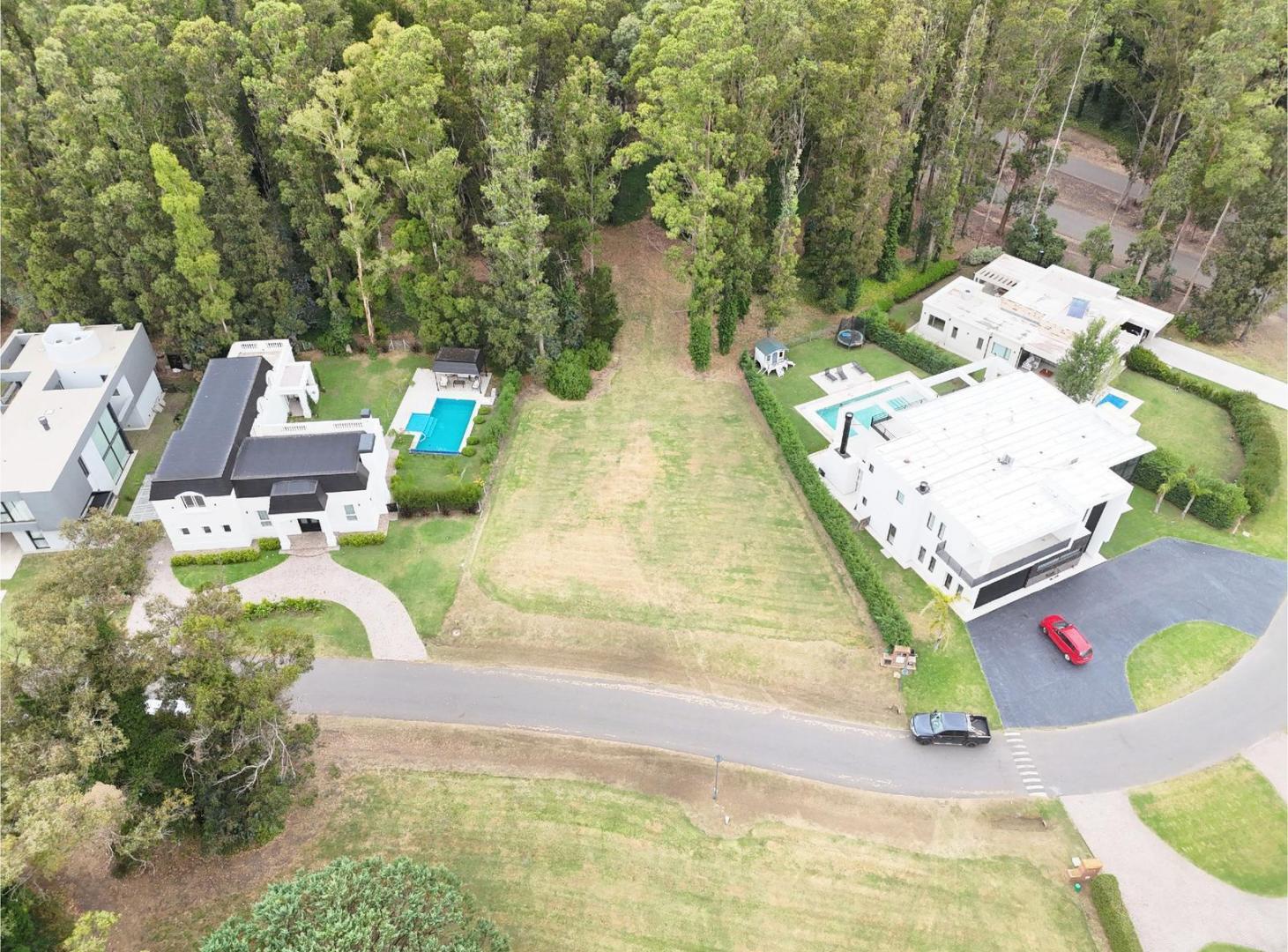 Lote en sector Las Lomas Chico del barrio privado Rumenco
