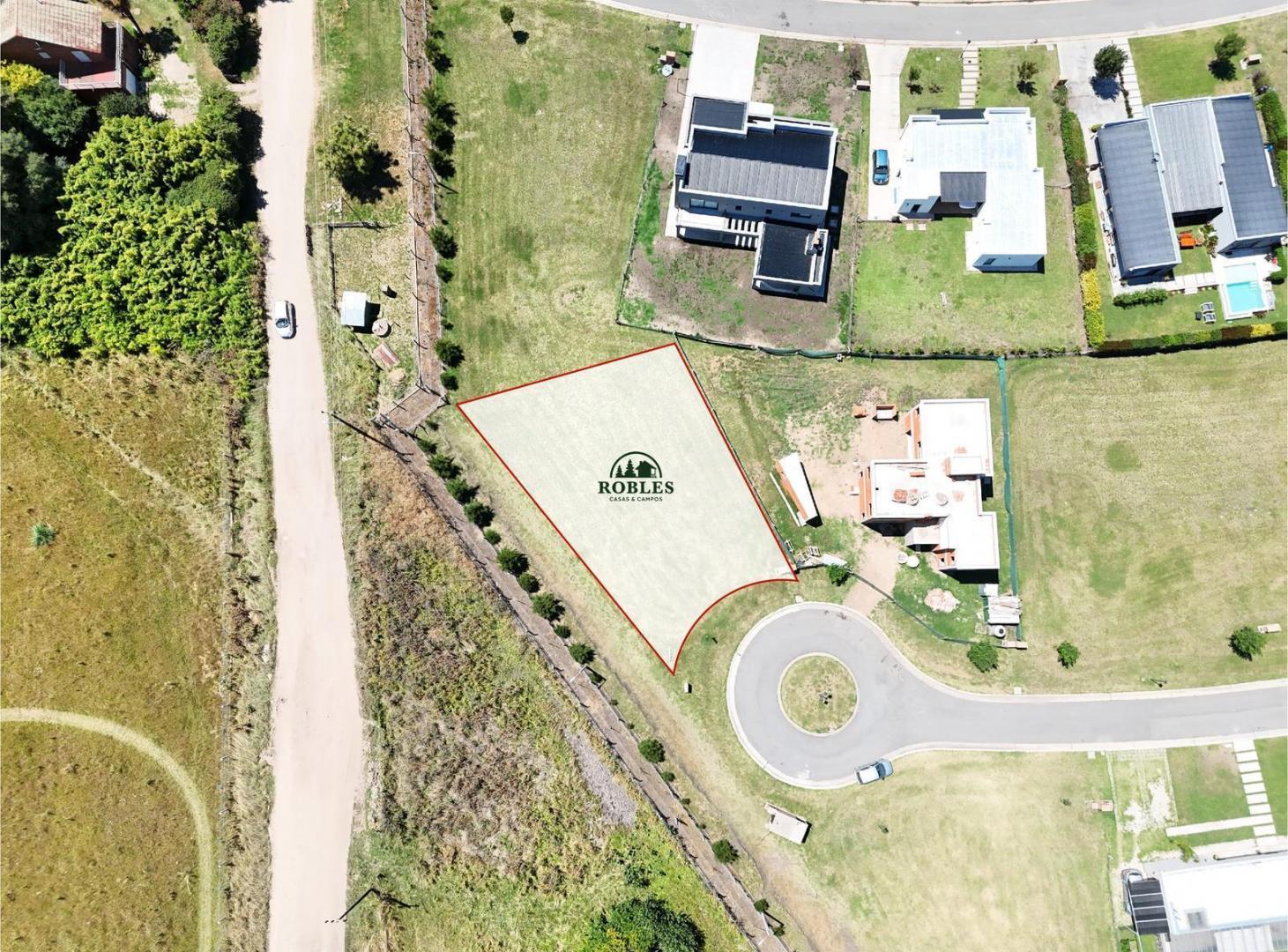 Lote en el barrio privado Arenas Chico
