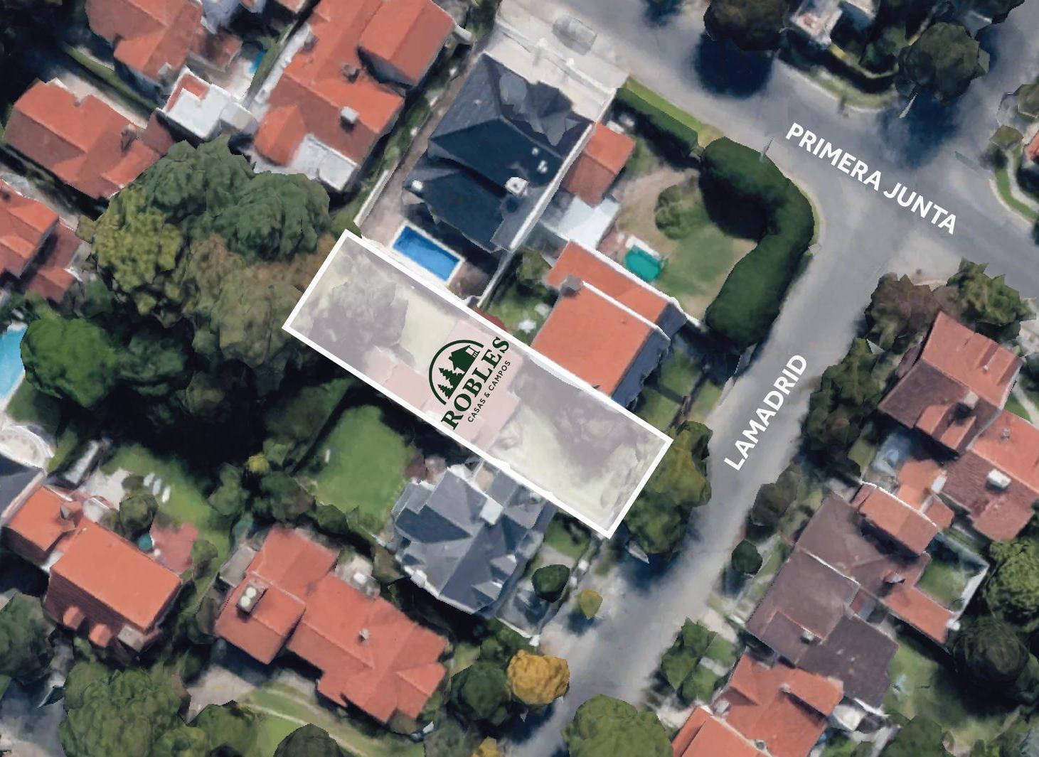 Terreno en el excelente barrio Los Troncos