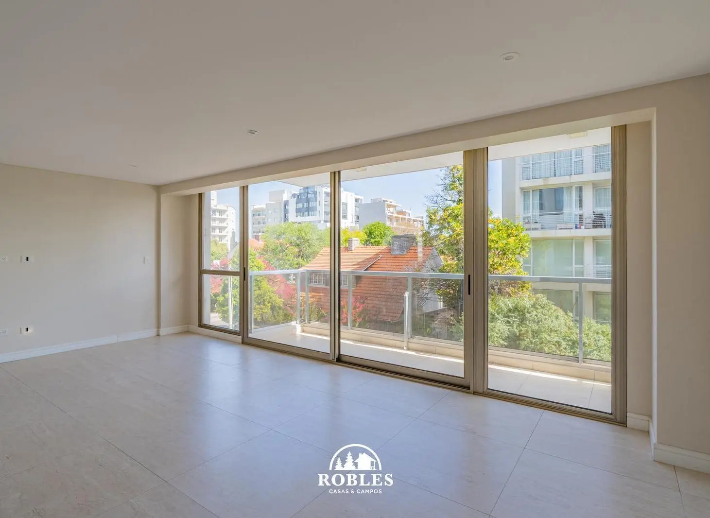 Semipiso tres ambientes en zona Guemes Residencial 2