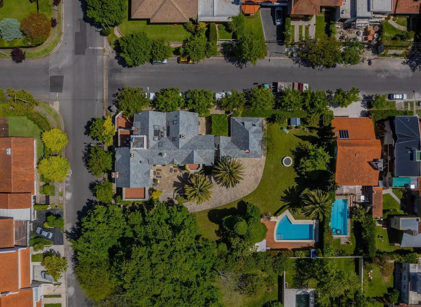 Importante residencia para uso profesional en Los Troncos 4