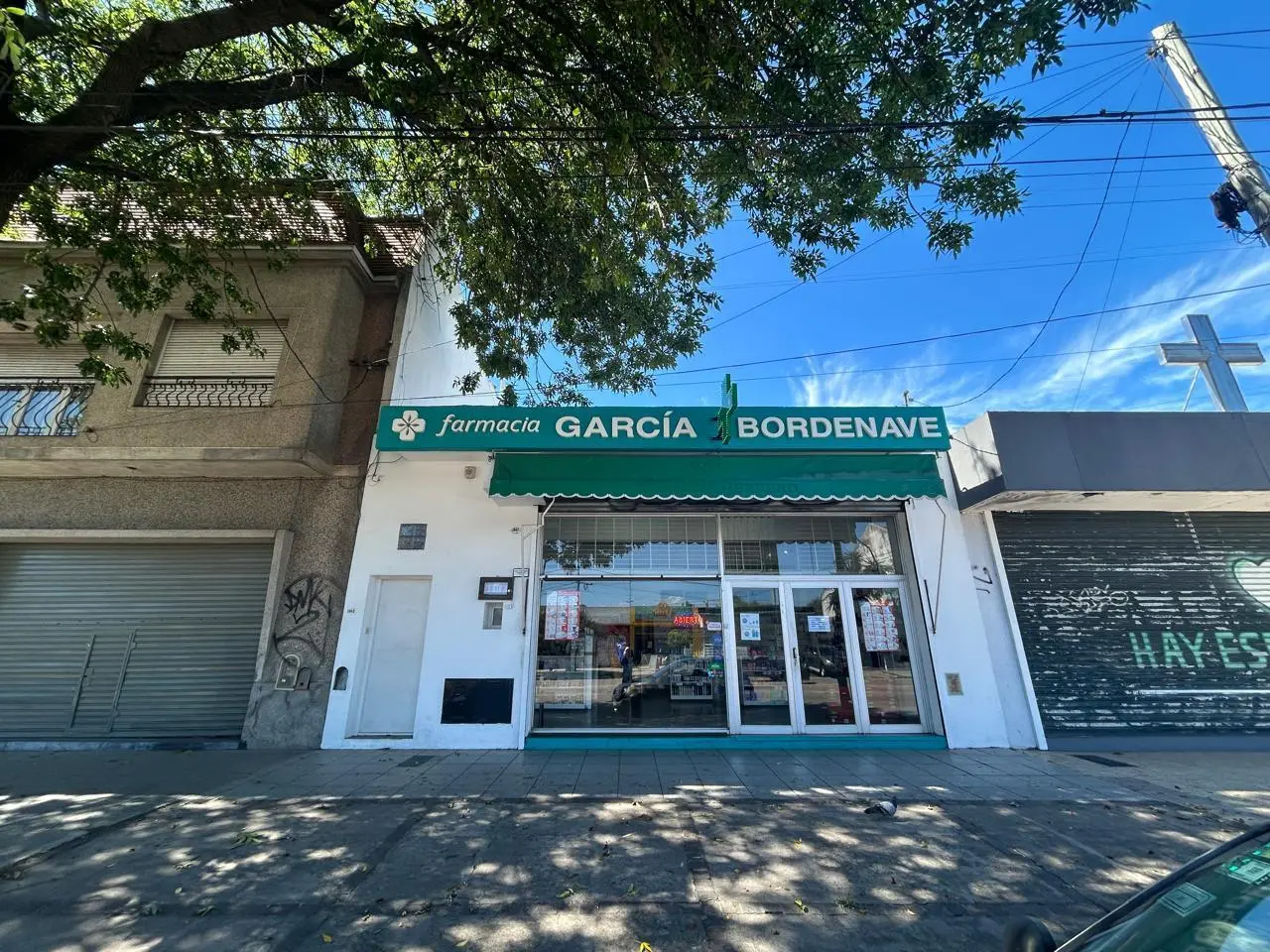Local mas vivienda tres ambientes sobre Av. Jara 1