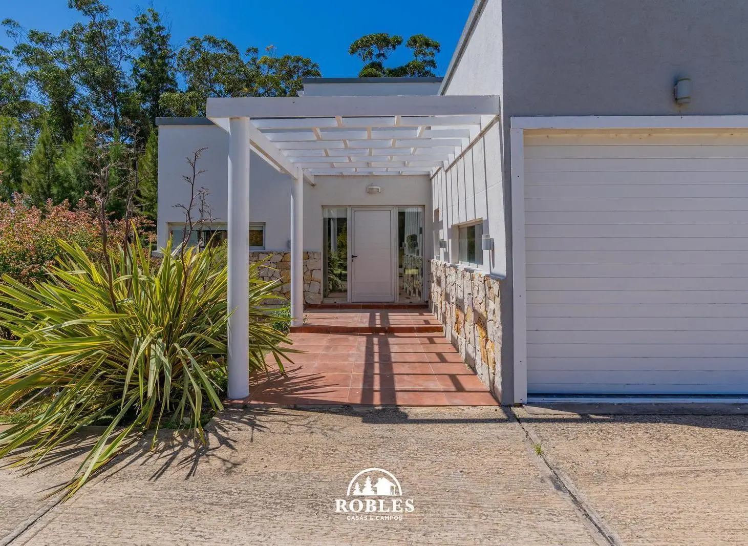 Casa estilo moderno en Haras del Mar 1