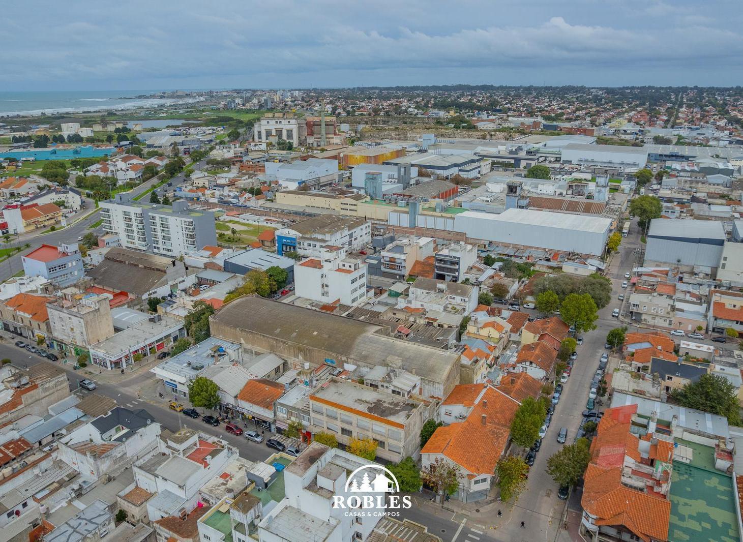 Foto de Dos oficinas en block sobre calle 12 de Octubre, imagen 5