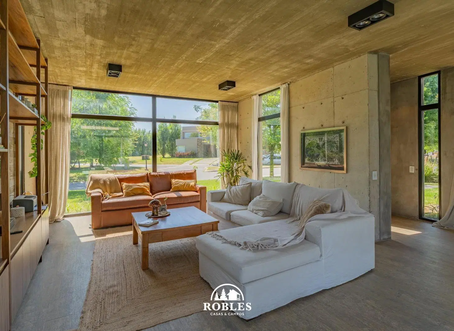 Casa estilo moderno en el barrio Arenas del Sur 2