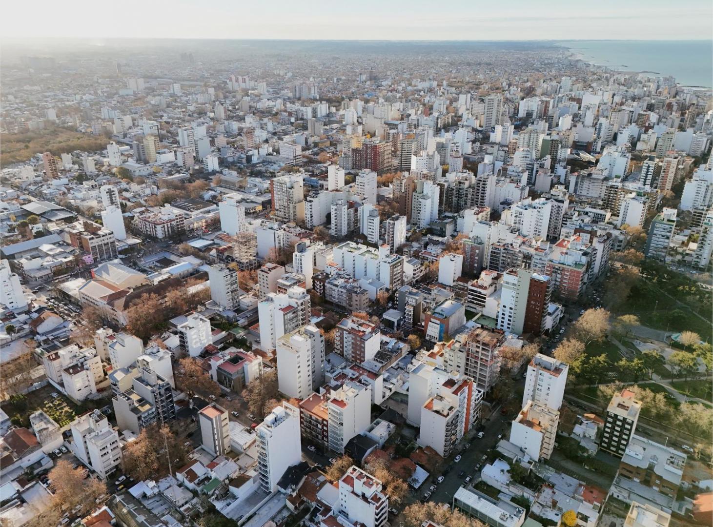 Foto de Terreno apto desarrollo en el entorno de Plaza Mitre, imagen 2