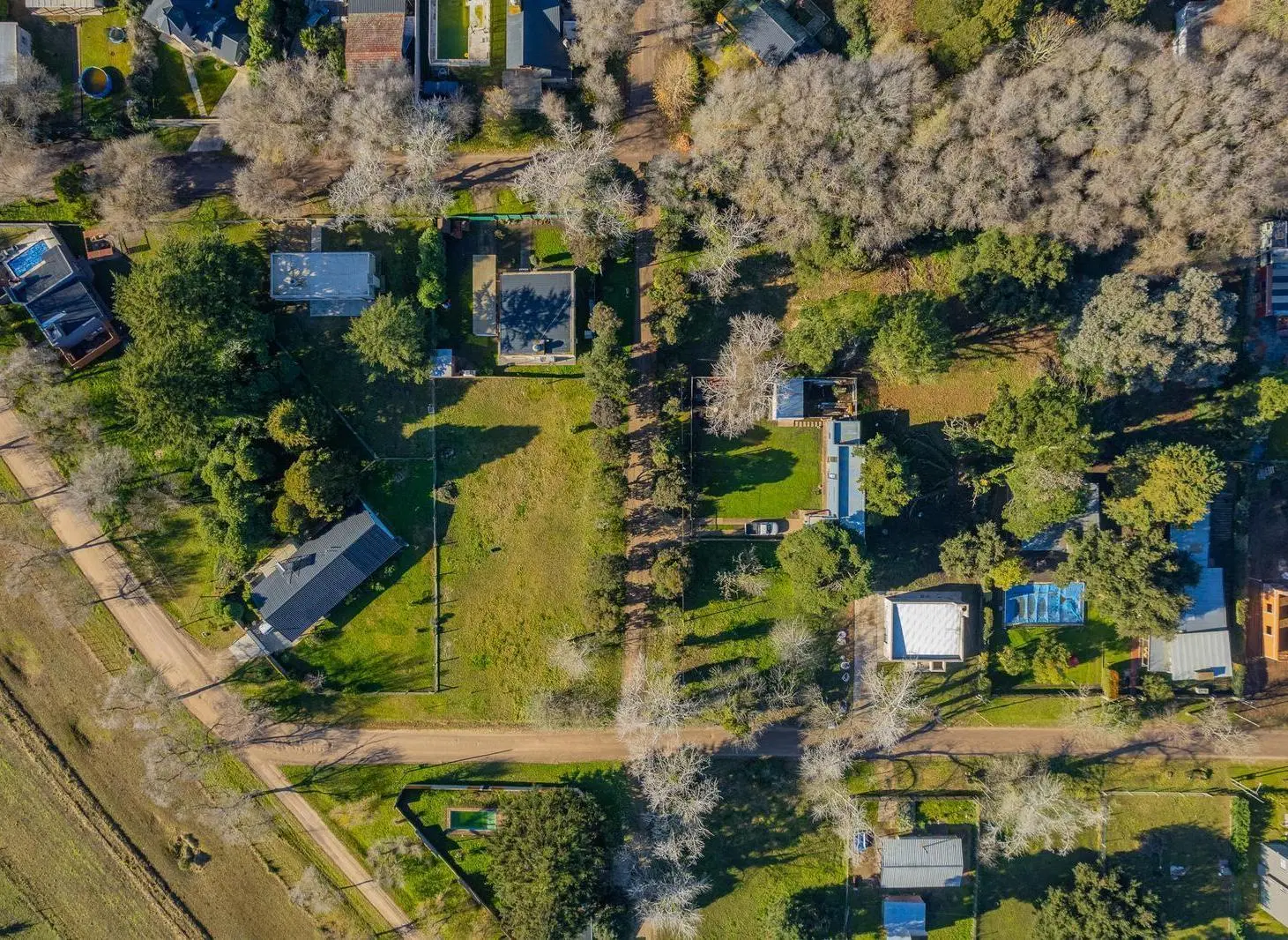 Lote en esquina del barrio Colina Alegre 3