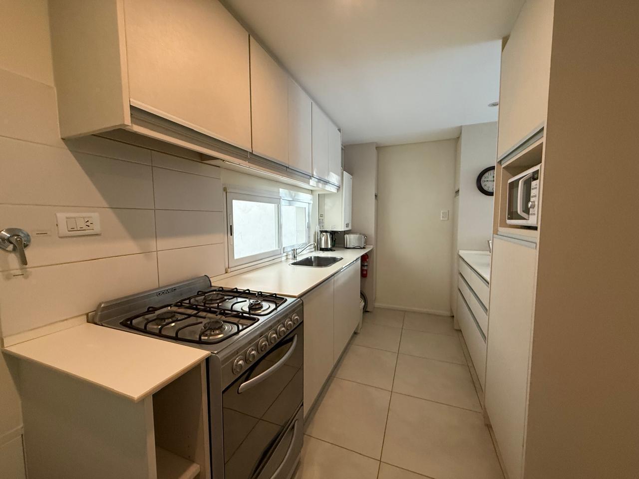 Foto de Duplex tres ambientes sobre Av. Libertad, imagen 4