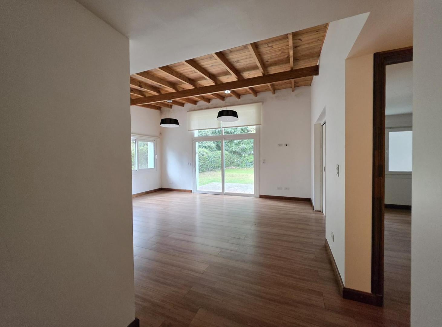 Foto de Casa estilo moderno en el Bosque Peralta Ramos, imagen 1