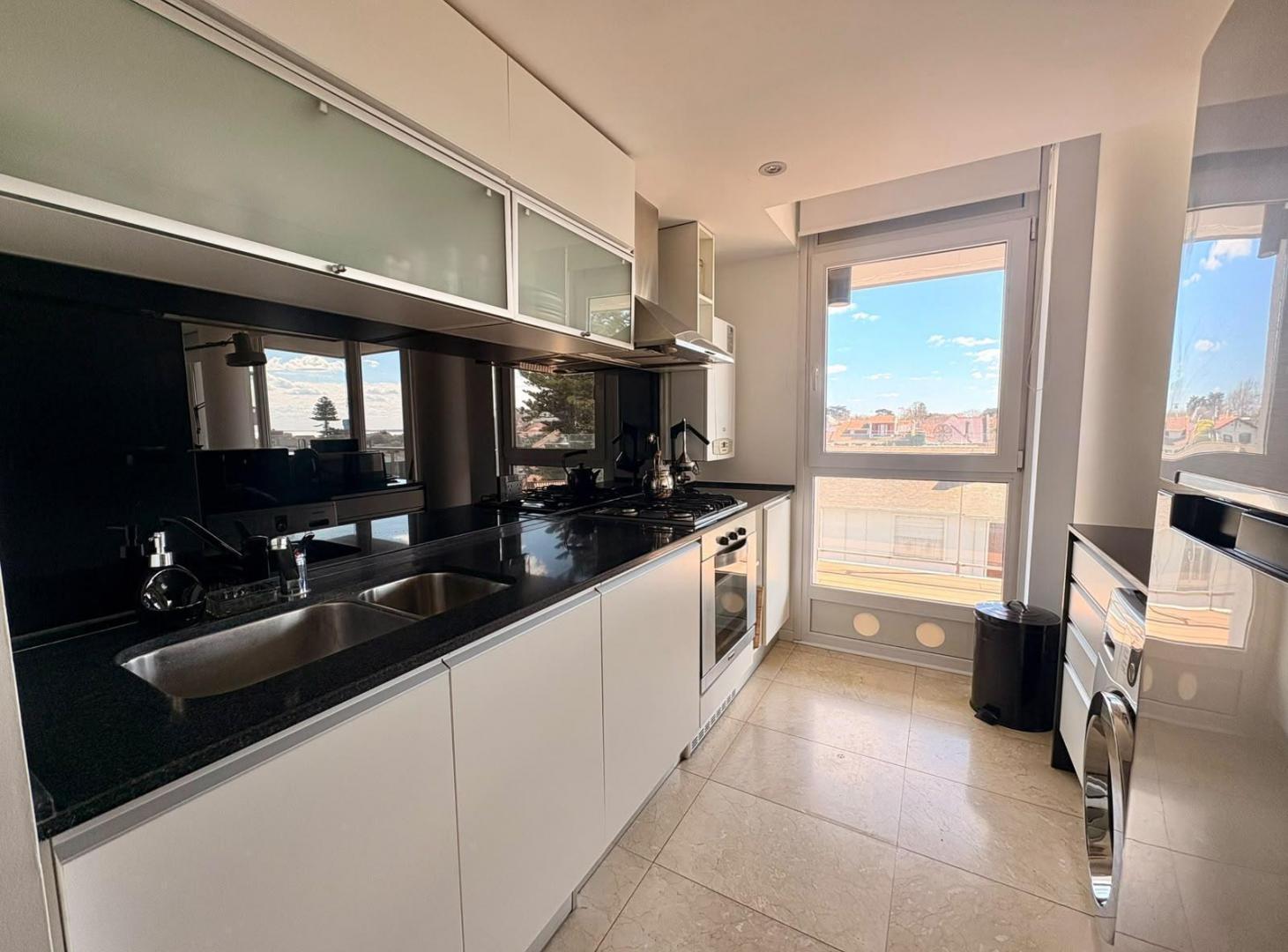 Foto de Departamento dos ambientes en el excelente entorno de Playa Grande, imagen 4