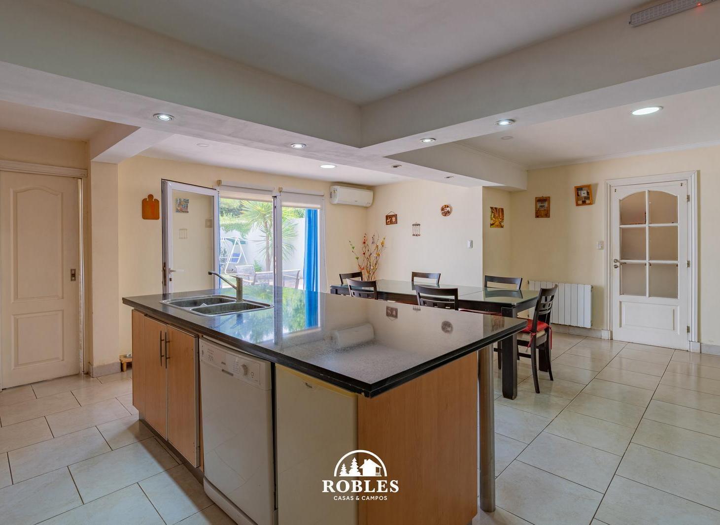 Foto de Chalet en el entorno del barrio Parque Luro, imagen 5