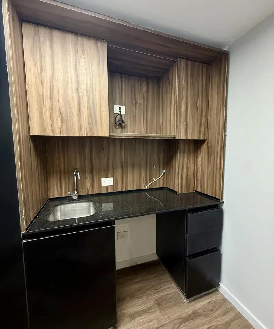 Oficina Premium de 80m2 en Central Cancilleria Retiro 4