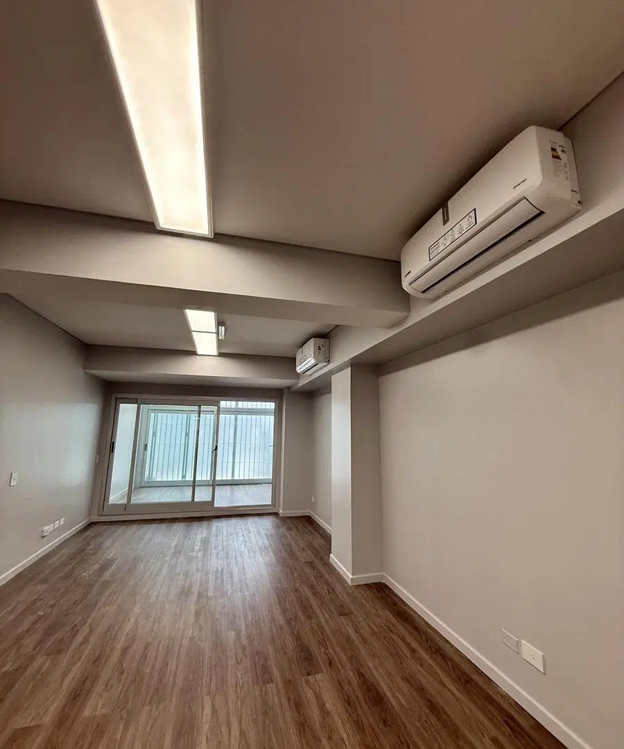 Oficina Premium de 80m2 en Central Cancilleria Retiro 1