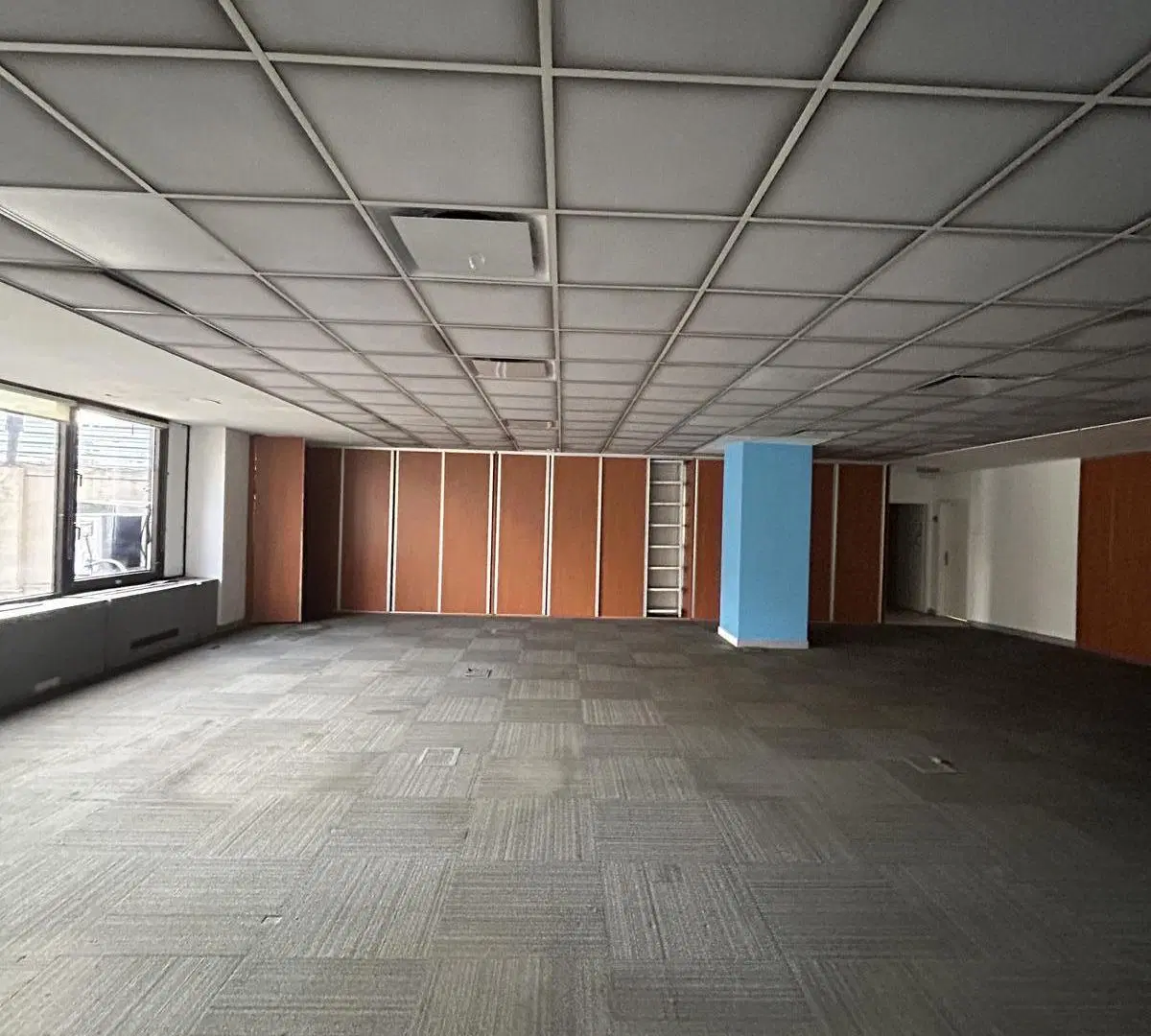 Oficina 1000m2 sobre Leandro N. Alem (frente Sheraton) 1