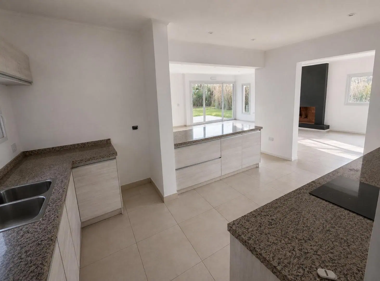 Oportunidad - Casa en Puertos del Lago 5
