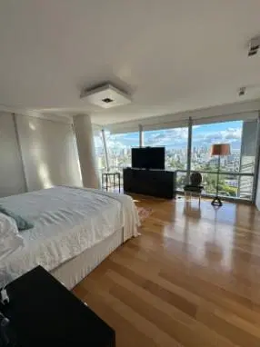 Departamento Torre Forum 5
