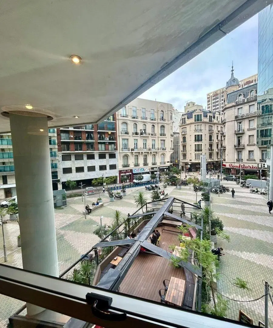 Oficina 100m2 en Bellini Esmeralda 5