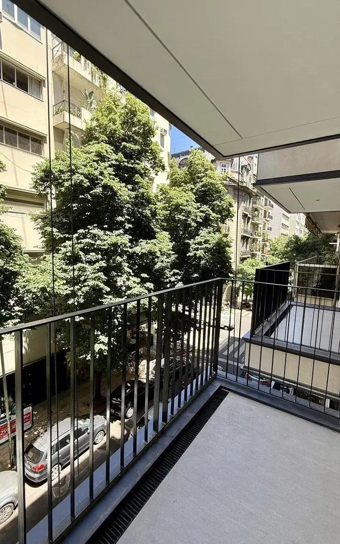 Semipiso a estrenar de categocia de 2 ambientes en alquiler Quintana 281 2