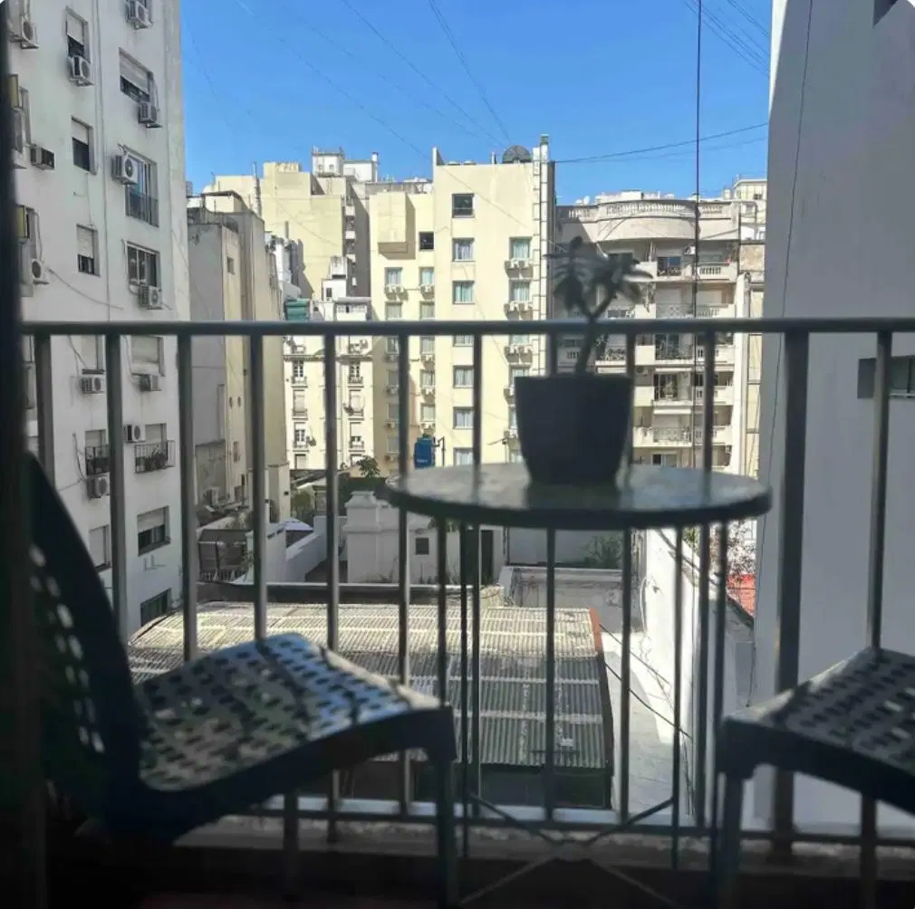 Departamento amoblado sobre Av. Santa Fe y Talcahuano 5