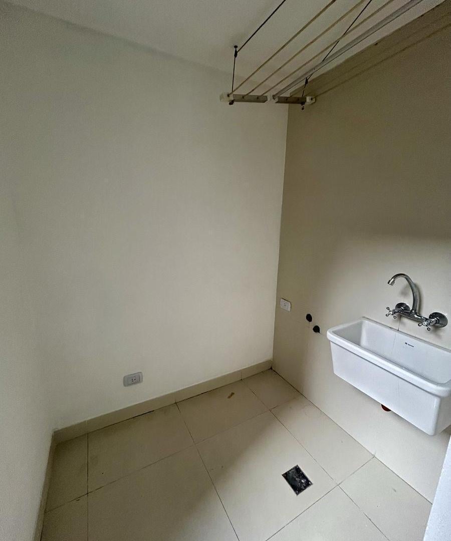 Foto de 3 ambientes con patio en torre en Las Cañitas, imagen 2