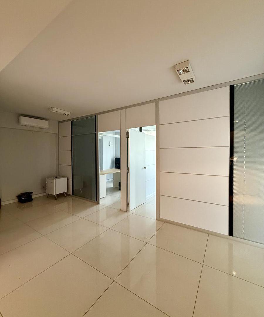 Foto de Oficina 120m en venta sobre Libertador Nuñez, imagen 2