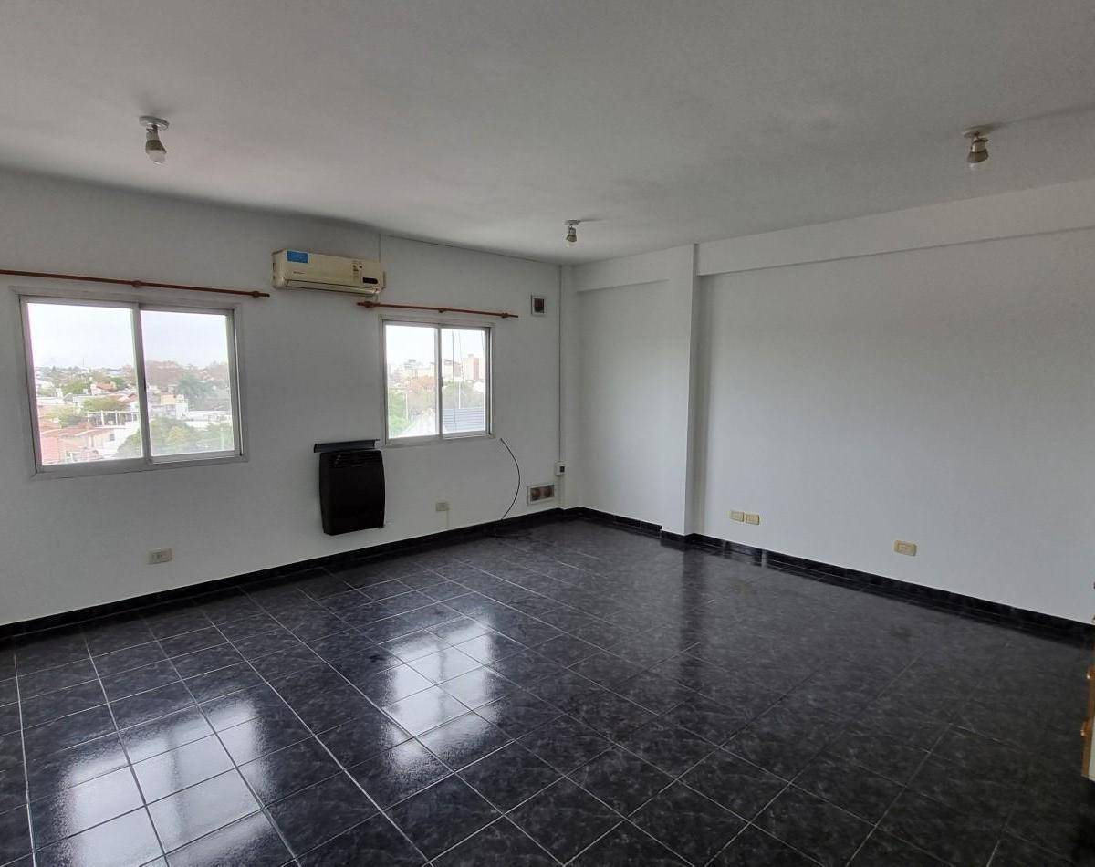 Monoambiente en Venta en Moron Sur 3