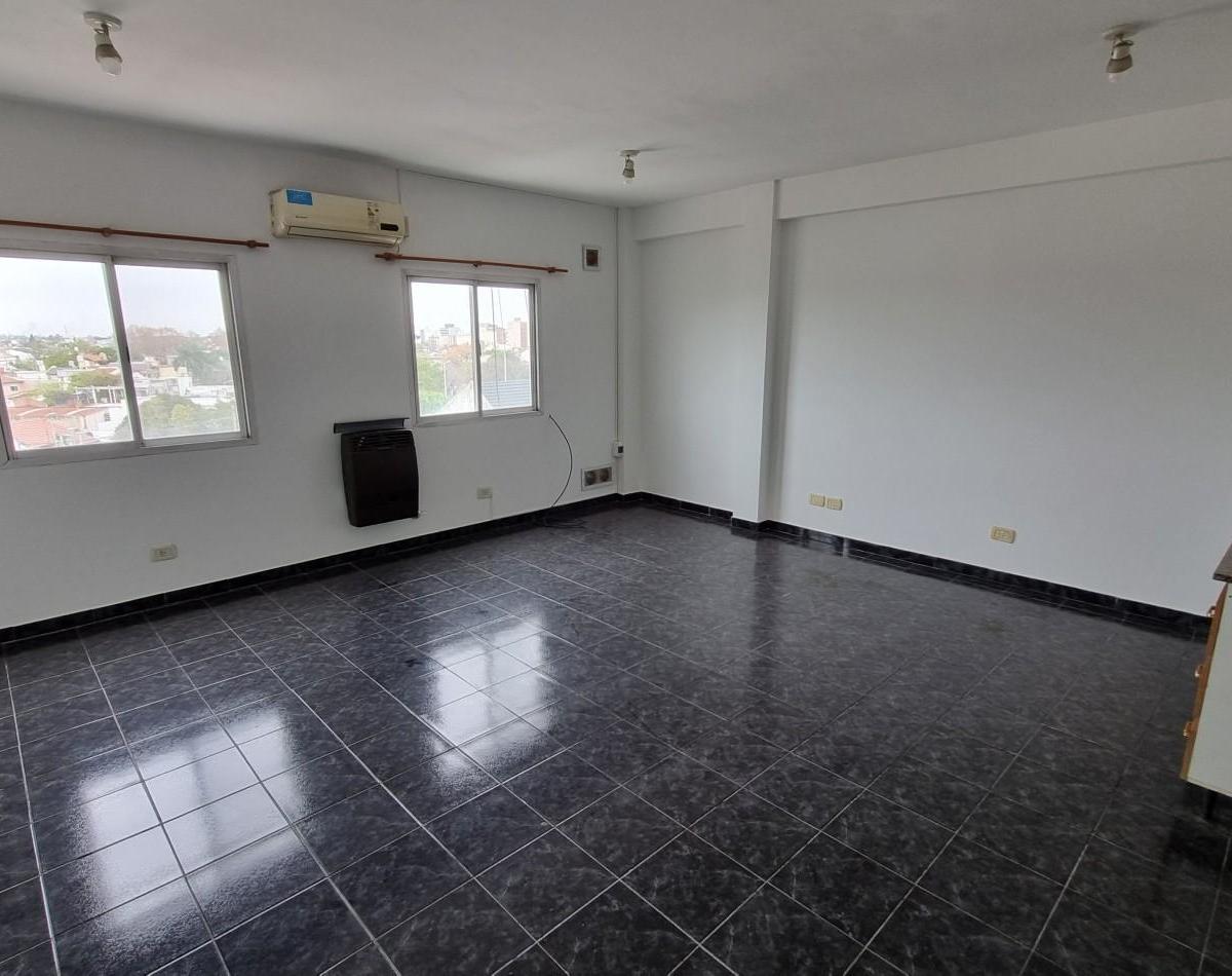 Monoambiente en Venta en Moron Sur 2