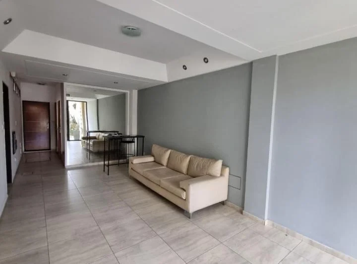 Departamento en alquiler de 2 amb. en Moron Sur 3