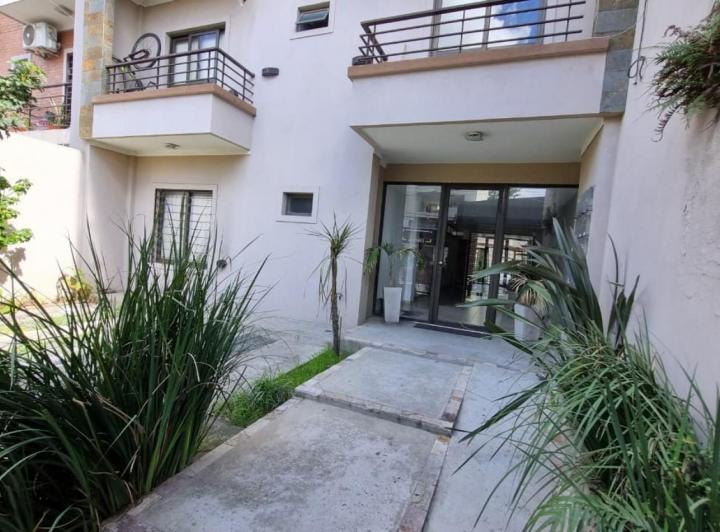 Departamento en alquiler de 2 amb. en Moron Sur 4