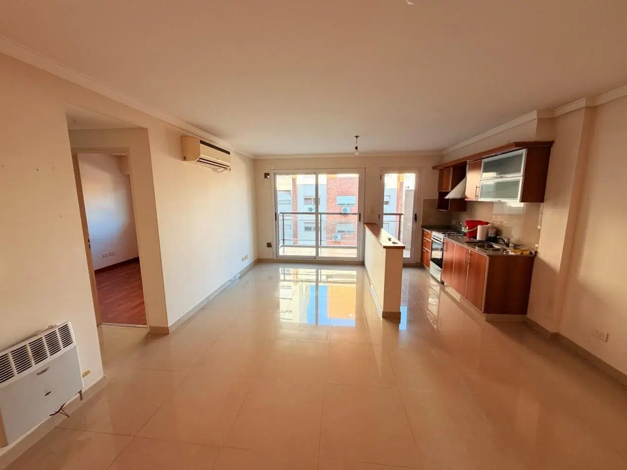 Departamento de 2 ambientes en Castelar Sur 4