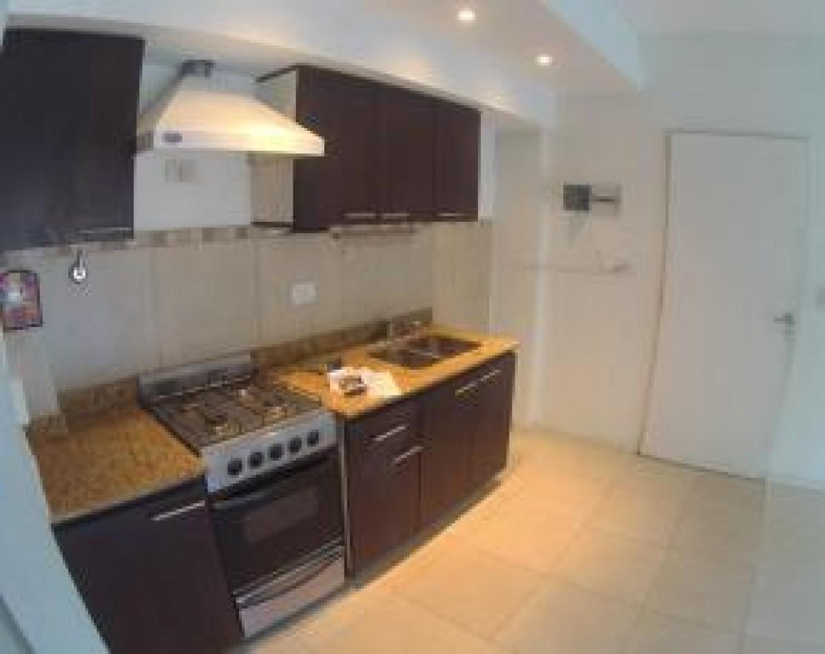 Foto de Departamento 2 amb. en planta baja con cochera, imagen 1