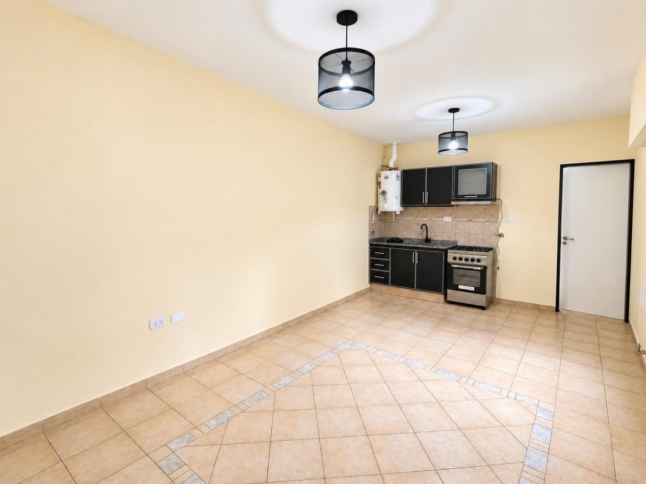 Foto de Departamento de 2 ambientes en alquiler en Moron Sur, imagen 2