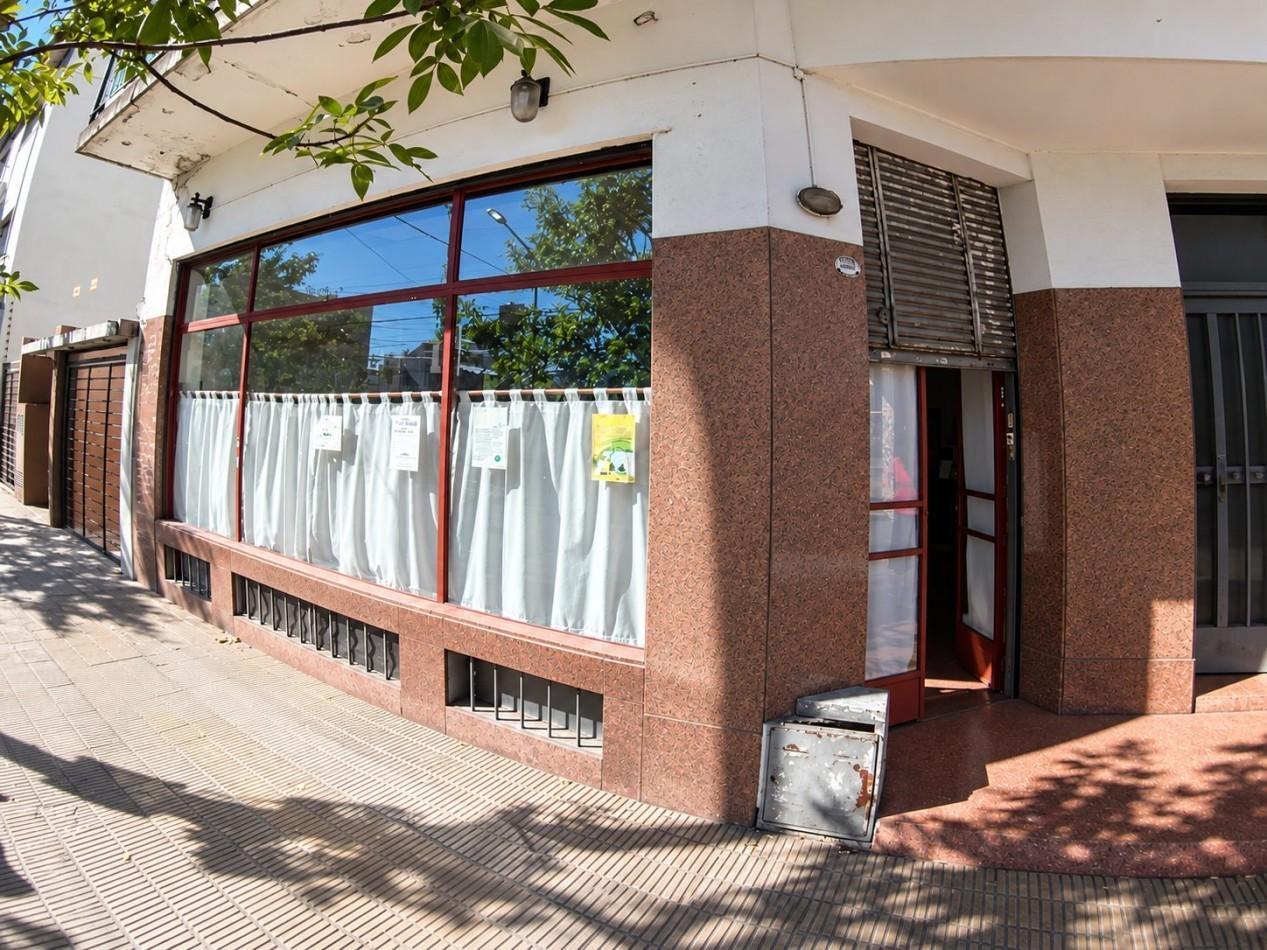 Foto de Local en venta en excelente ubicacion de Castelar Sur, imagen 2