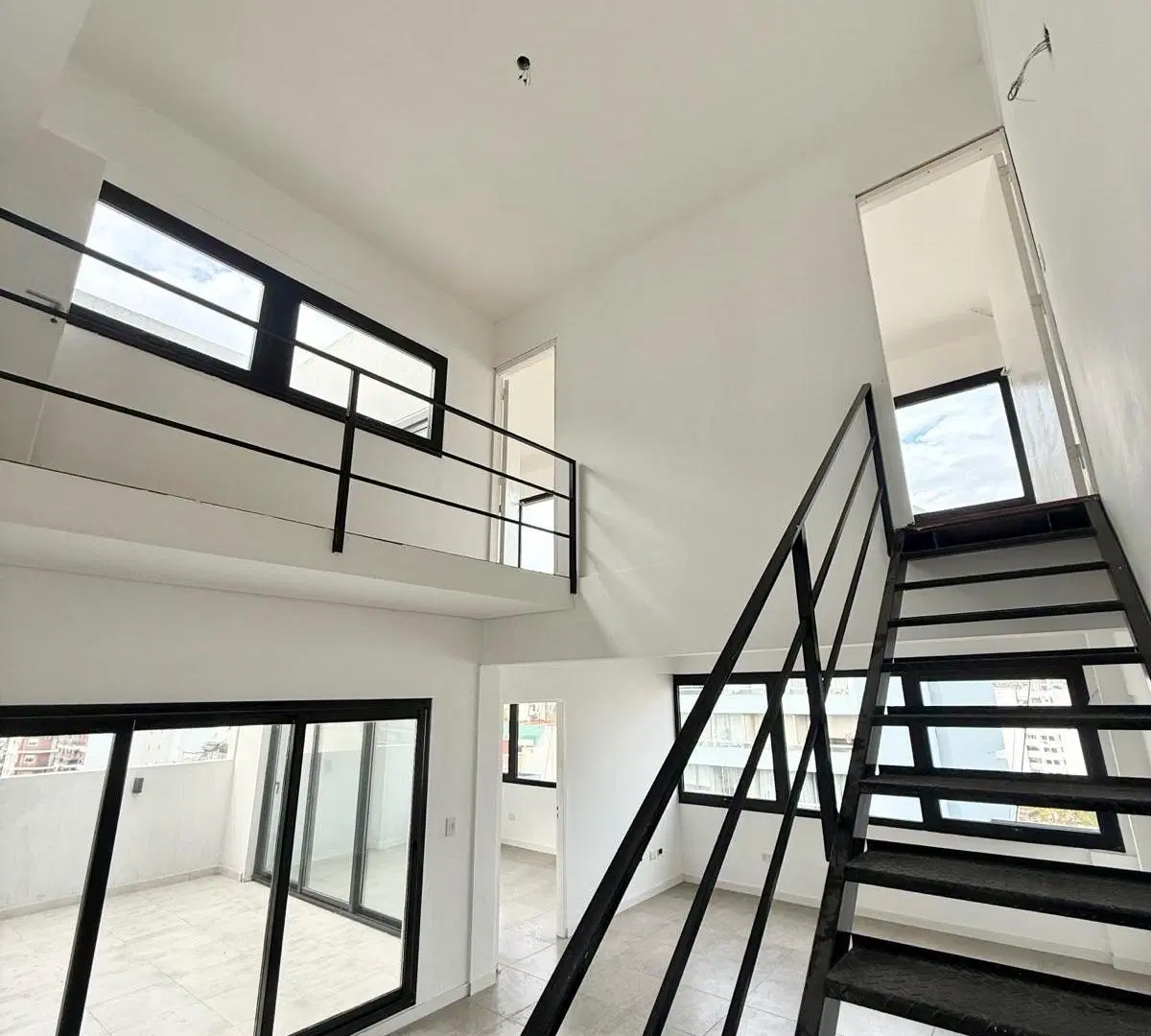 Increíble Oficina Duplex Reciclada a Estrenar 3