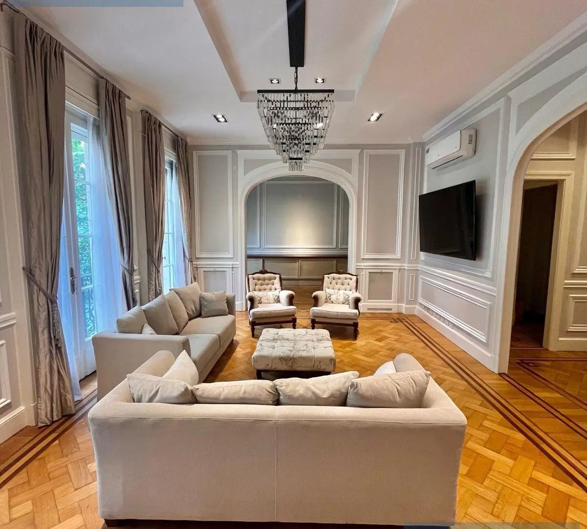 Espectacular piso en esquina, en la zona mas exclusiva de Recoleta 1