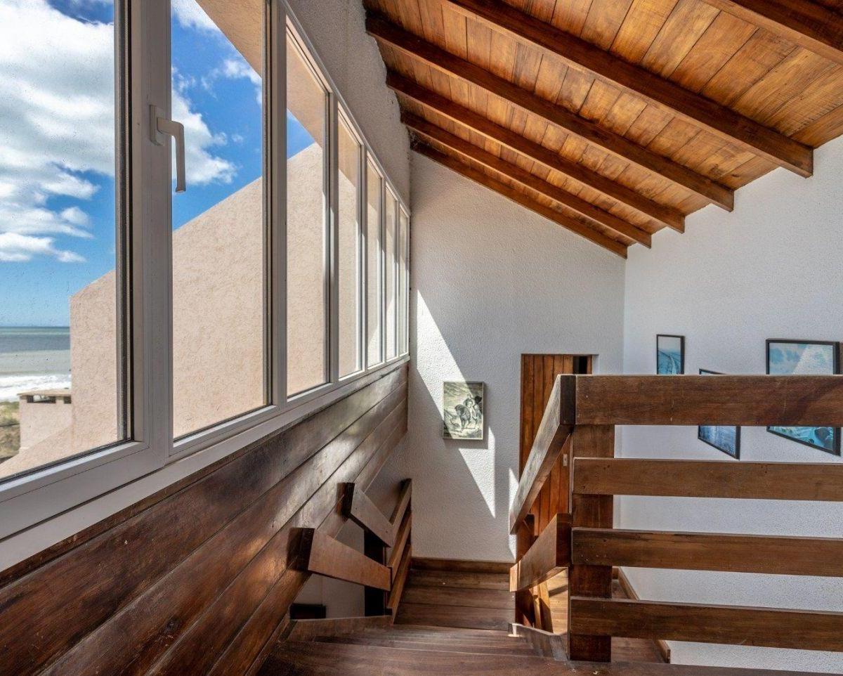 Foto de Casa 4 Dormitorios en Venta en Pinamar Zona Linea de Mar, imagen 3